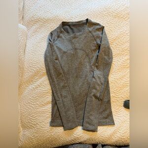 Grey colored lululemon swiftly
